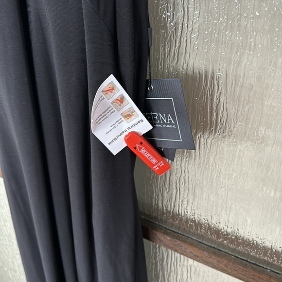 Mac Duggal HIGH SLIT HALTER GOWN W/ RHINESTONE ACCENTS $358 size 0 NEW - Picture 7 of 10